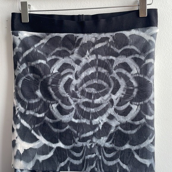 Lululemon Yin To You Skirted Leggings Pretty Plume Angel Wing Black High Rise - Picture 3 of 8